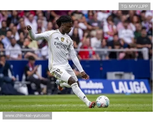 皇马一次倒三角传递拆成长久僵局，卡马文加表现亮眼